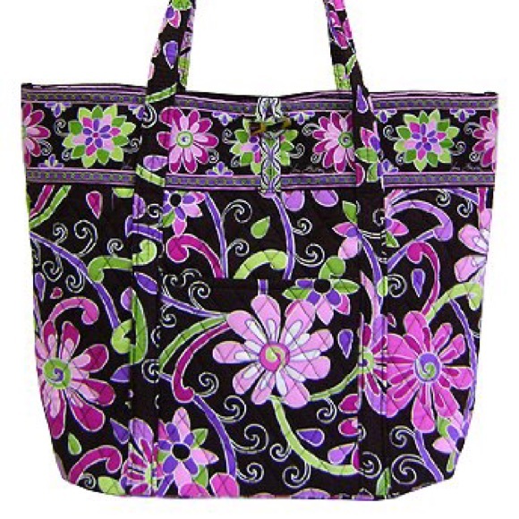 Vera Bradley Handbags - Vera Bradley Bag